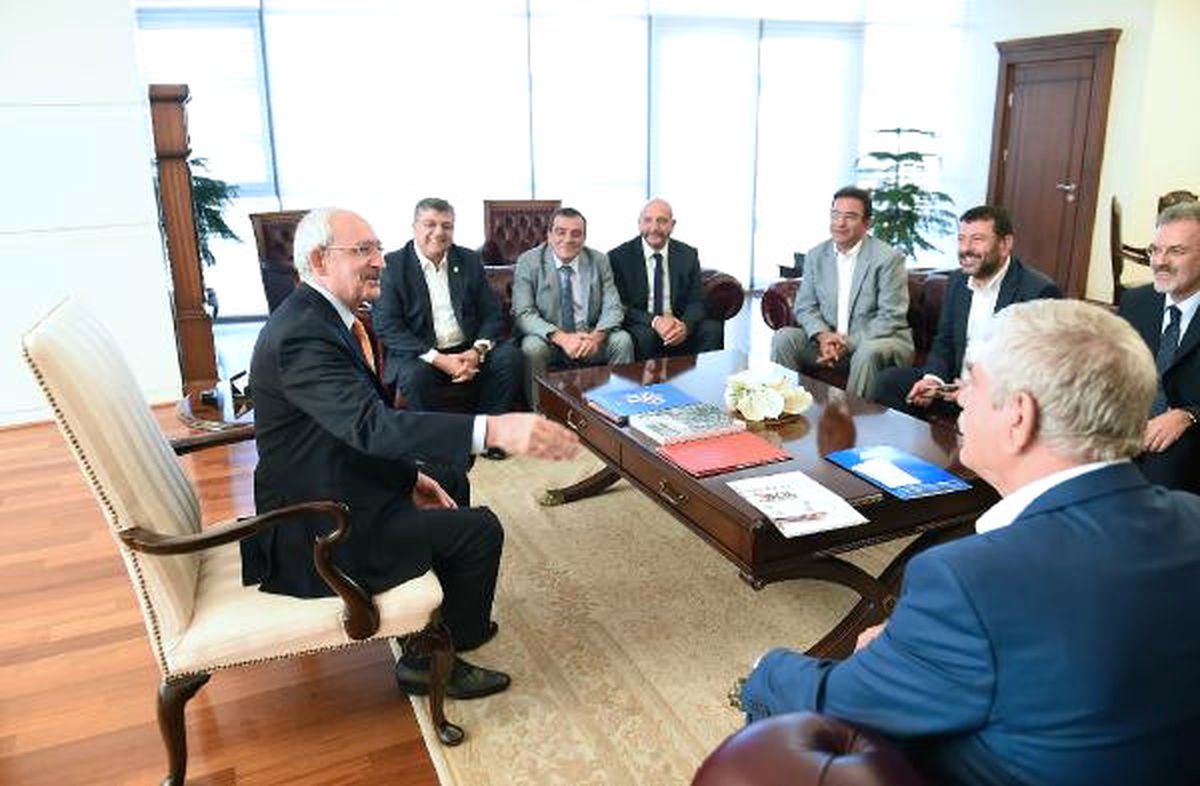 Kılıçdaroğlu, Disk, Kesk ve TMMOB Heyeti ile Görüştü