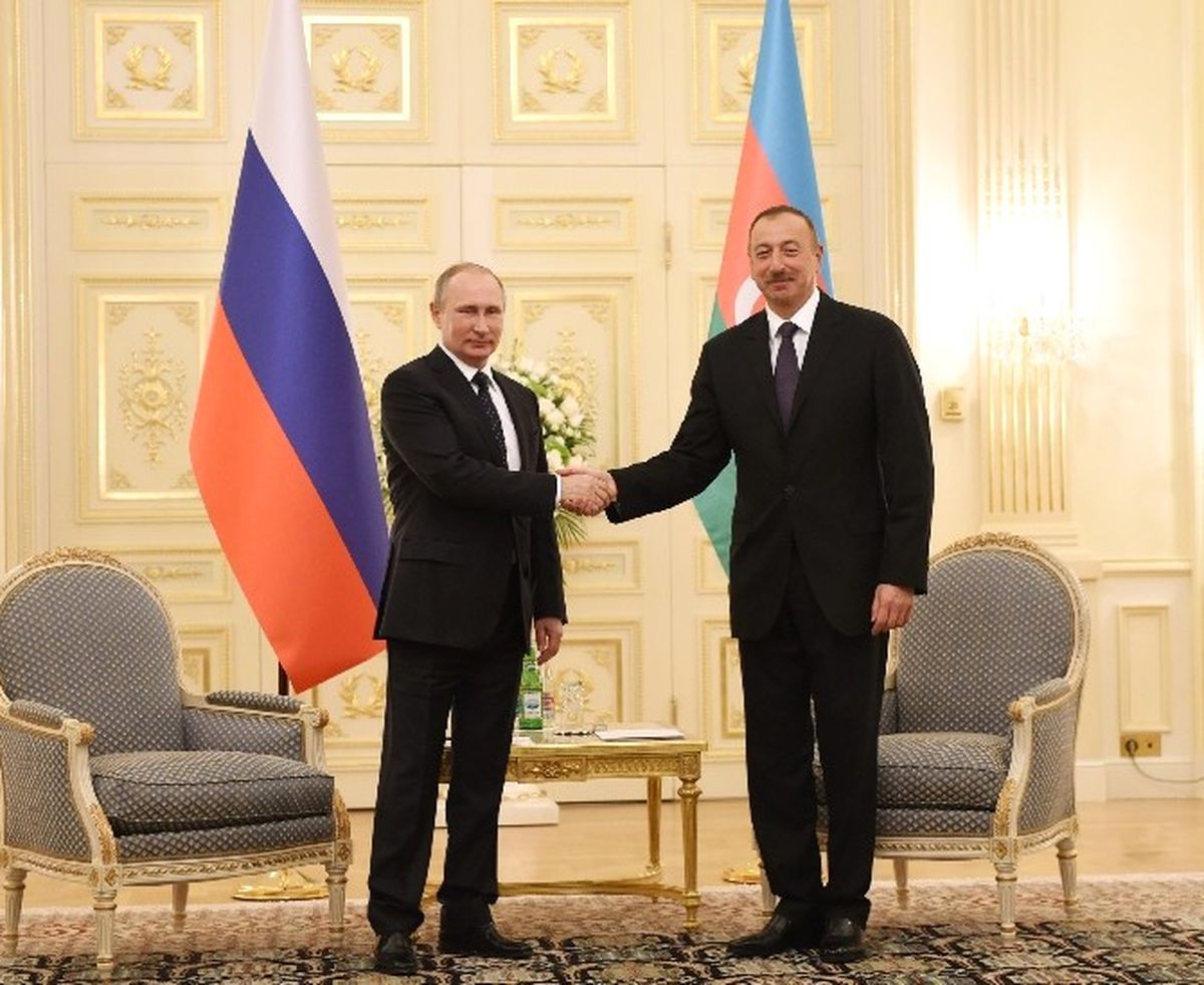Putin, Bakü\'de Aliyev\'le Görüştü