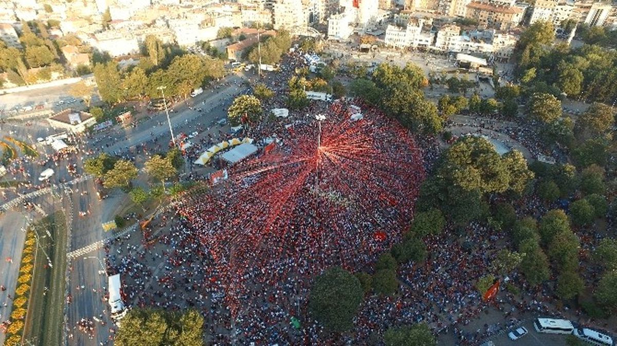 Şahinbey\'den Demokrasi Yürüyüşü