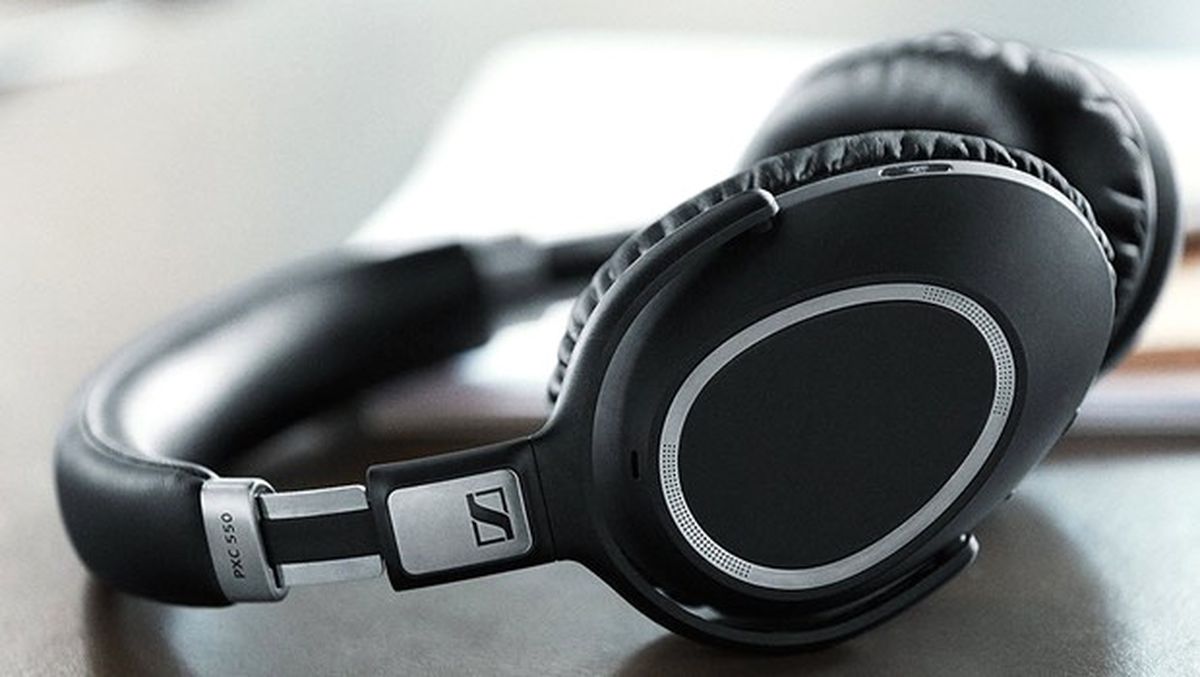Sennheiser\'dan Seyahatler İçin Hafif Kulaklık