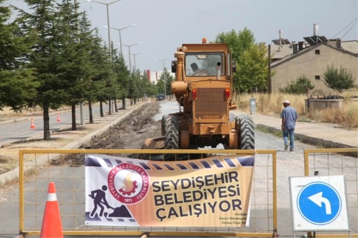 Seydişehir Belelediyesi, Bozuk Yolları Onarıyor