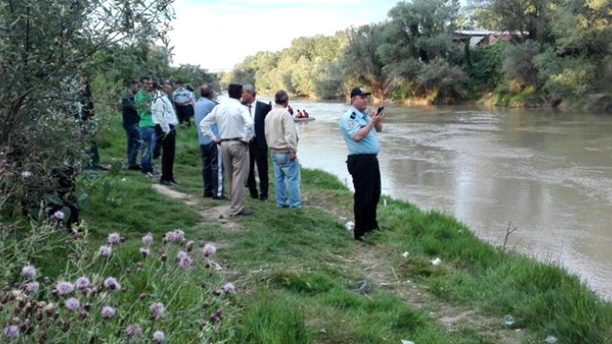 14 Yaşındaki Çocuk Nehirde Kayboldu