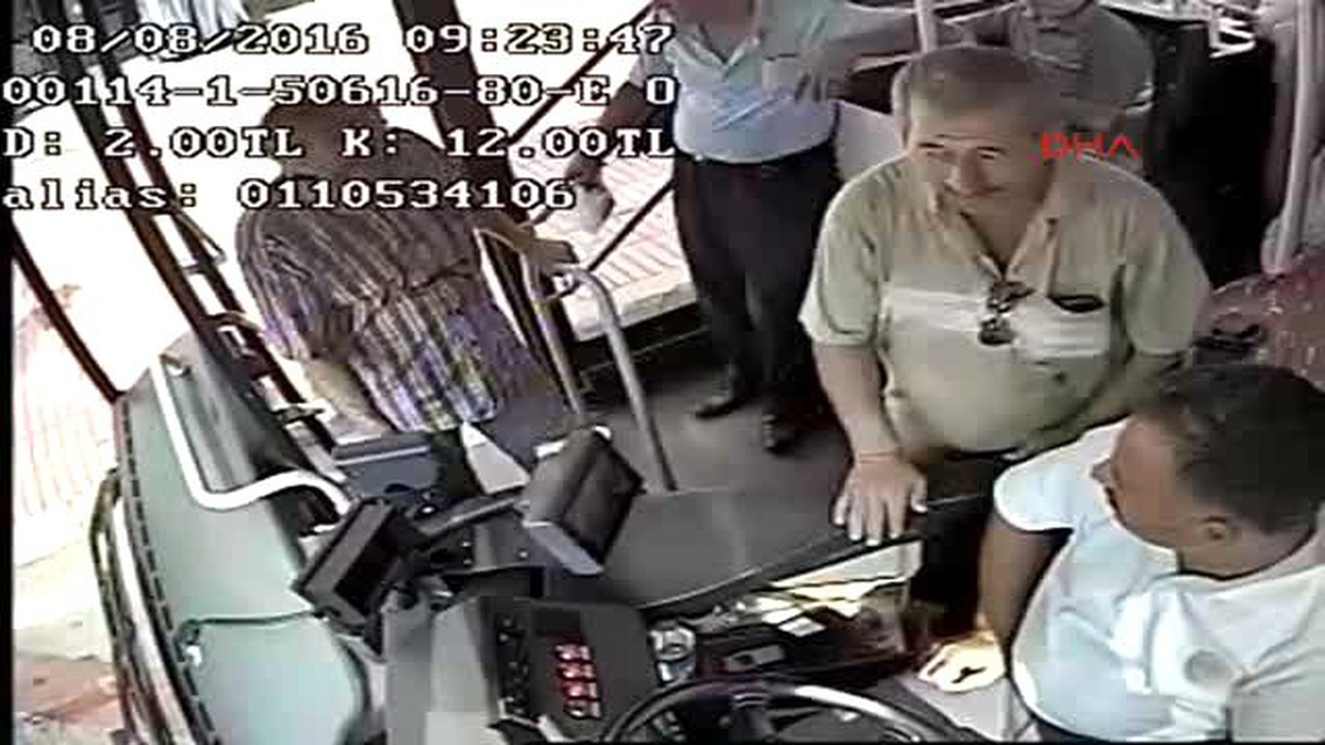 Adana Belediye Otobosü Şoförü, Bayılan Yolcuyu Hastaneye Yetiştirdi