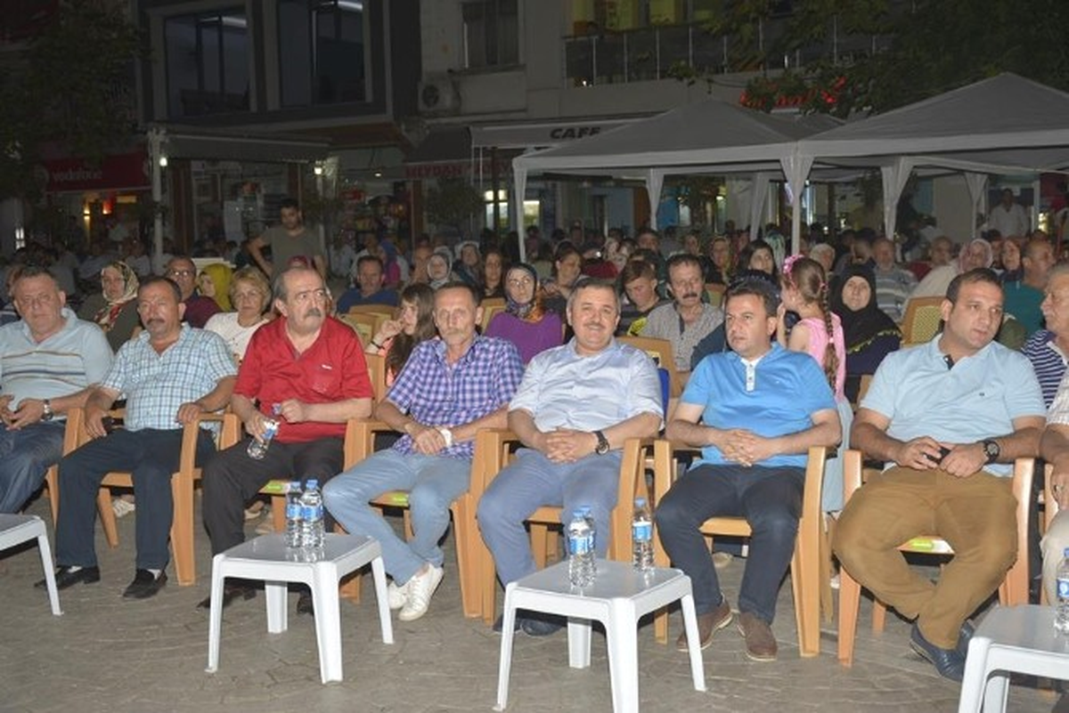 Anlayan: "Dünya Türkiye\'nin Tek Yumruk Olduğunu Gördü"