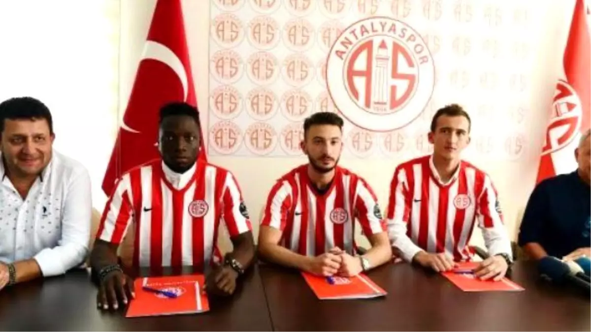 Antalyaspor\'da 3 İmza