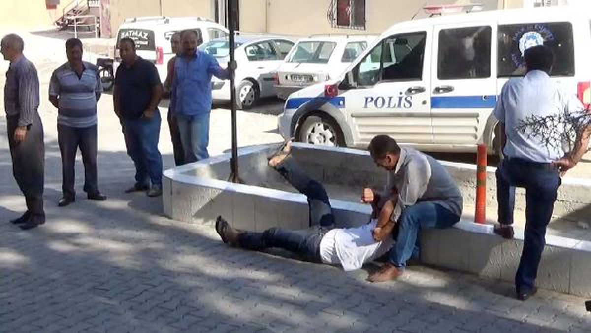 Bariyerlere Çarpan Otomobilin Sürücüsü Öldü