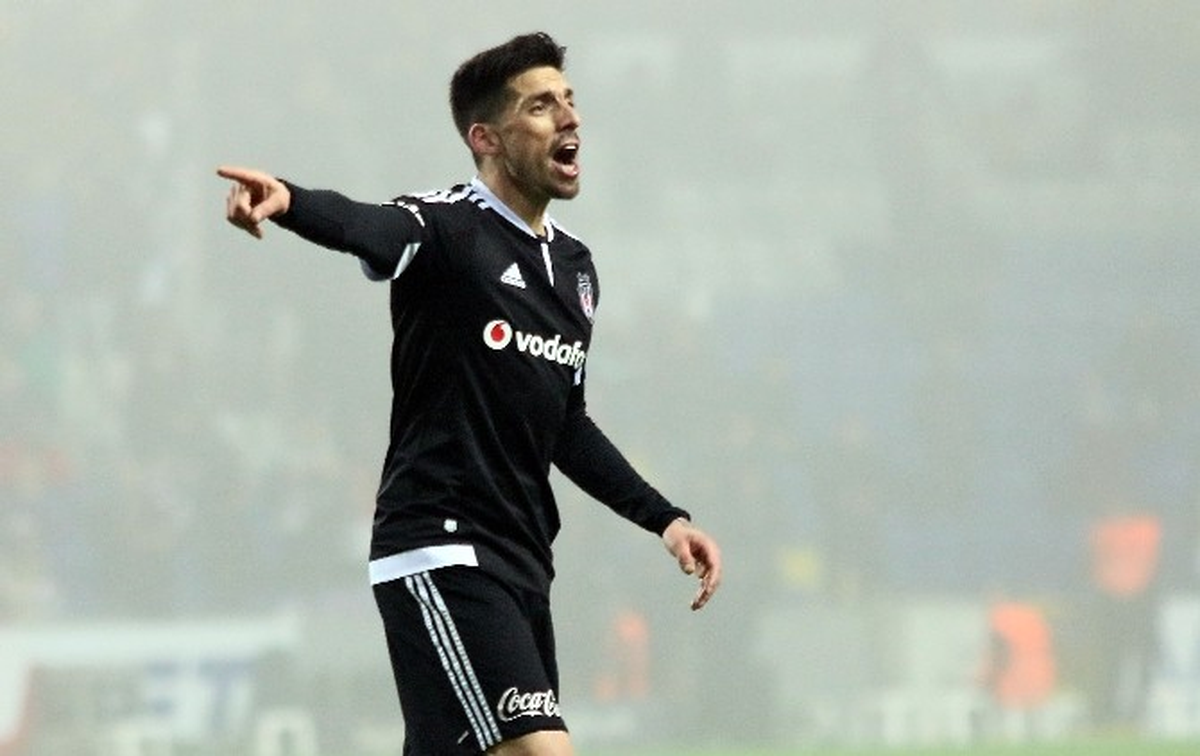 Beşiktaş, Sosa\'yı Affetti