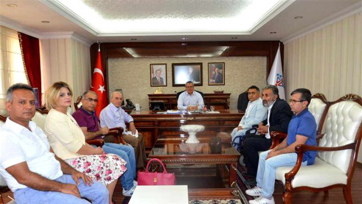 Engelli Dernekleri Vali Deniz\'i Ziyaret Etti