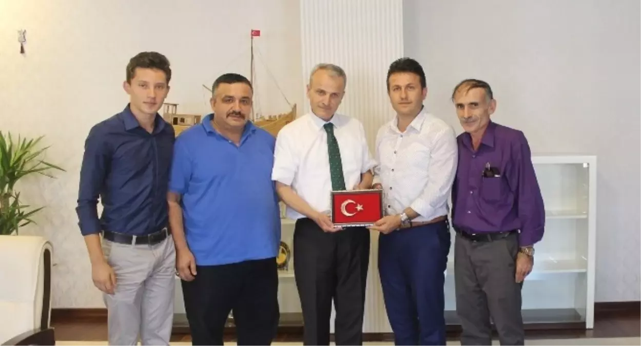 Gazetecilerden Vali Dirim\'e Ziyaret