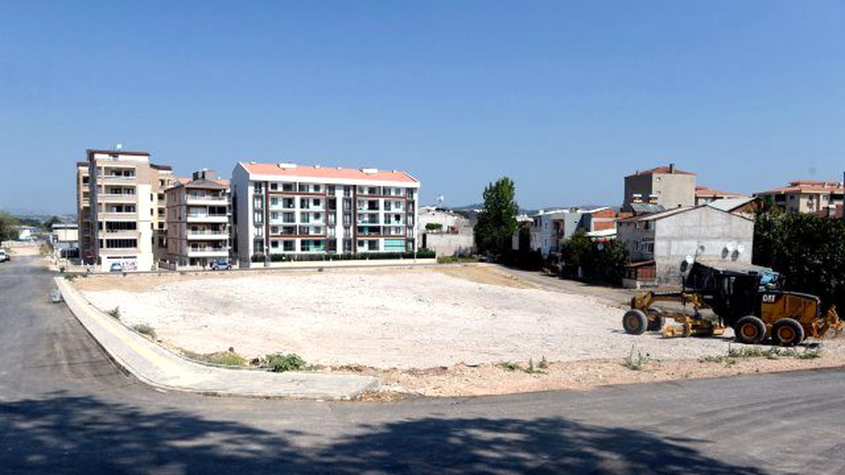Geçit Modern Pazar Alanına Kavuşuyor
