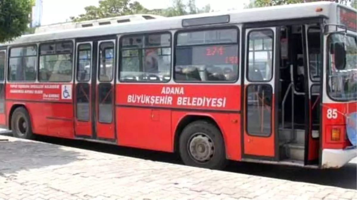 Hastaneye Halk Otobüsüyle Götürüldü