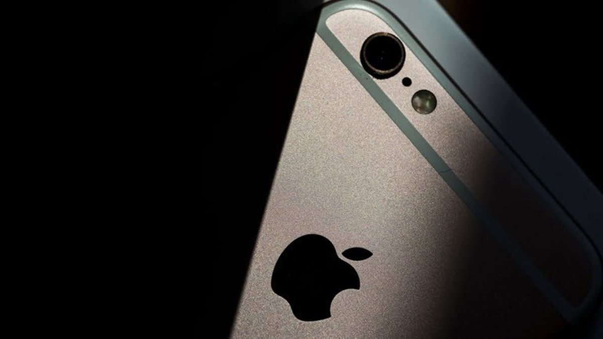 Apple Yeni iPhone'daki Büyük Değişiklikleri 10. Yılına mı Saklıyor?