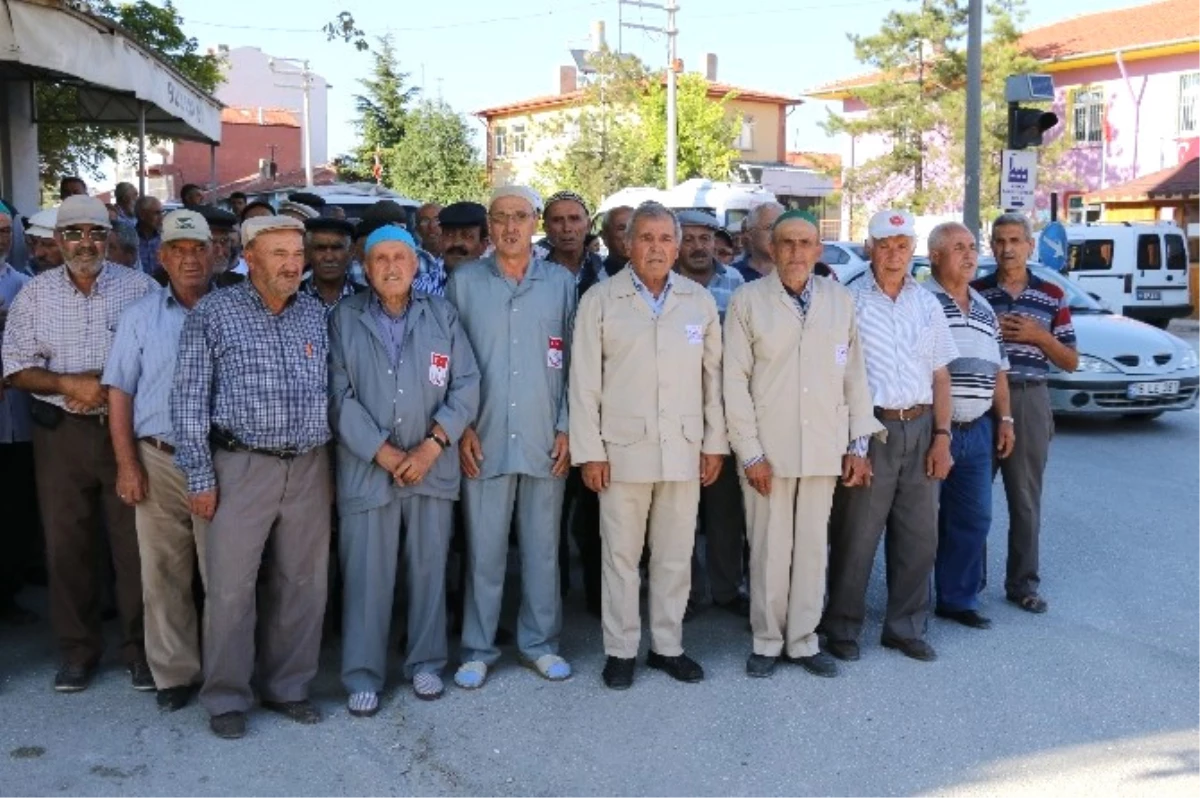 Kırkalı Hacı Adayları Kutsal Yolculuğa Uğurlandı