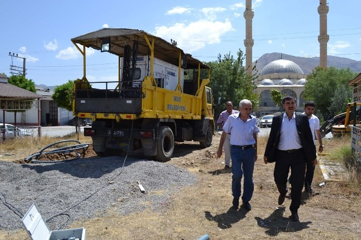 Muş\'ta Su Arayışları Olumlu Sonuç Verdi