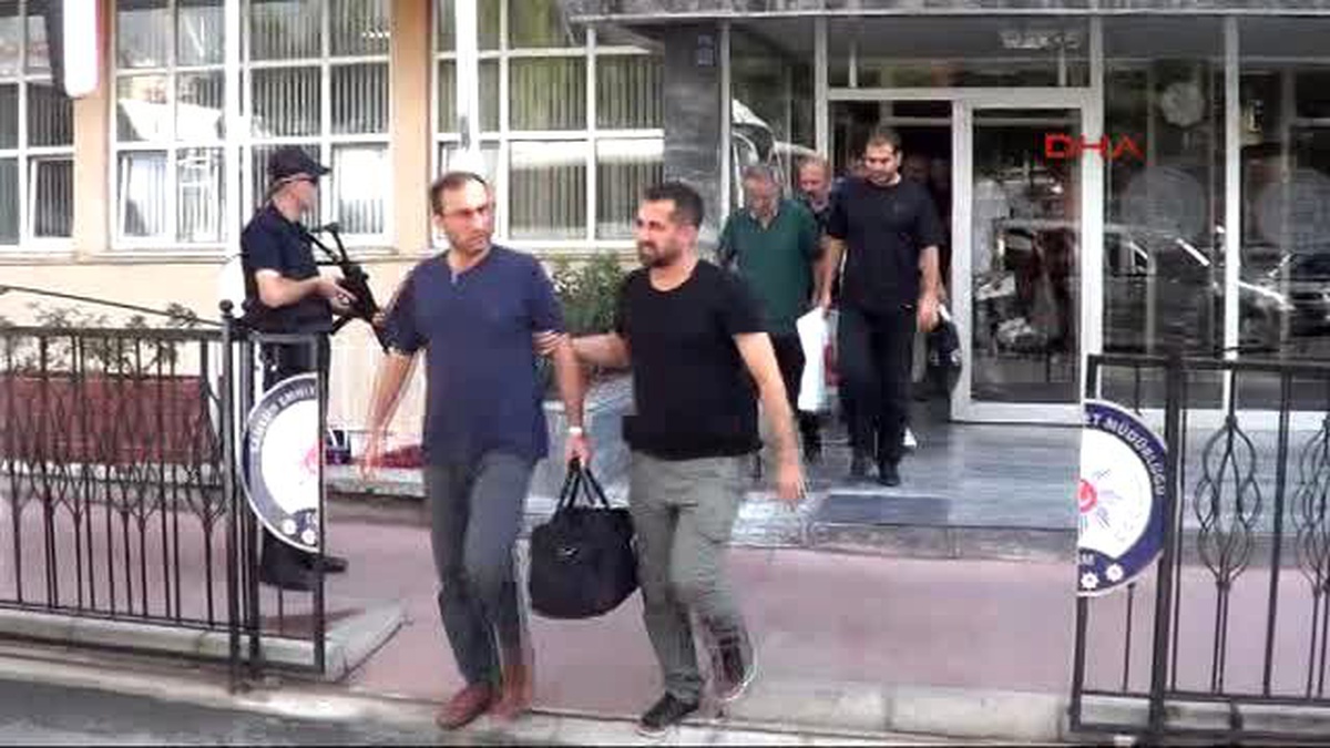 Samsun Fetö Soruşturmasında Gözaltına Alınan 16 Polis Adliyede