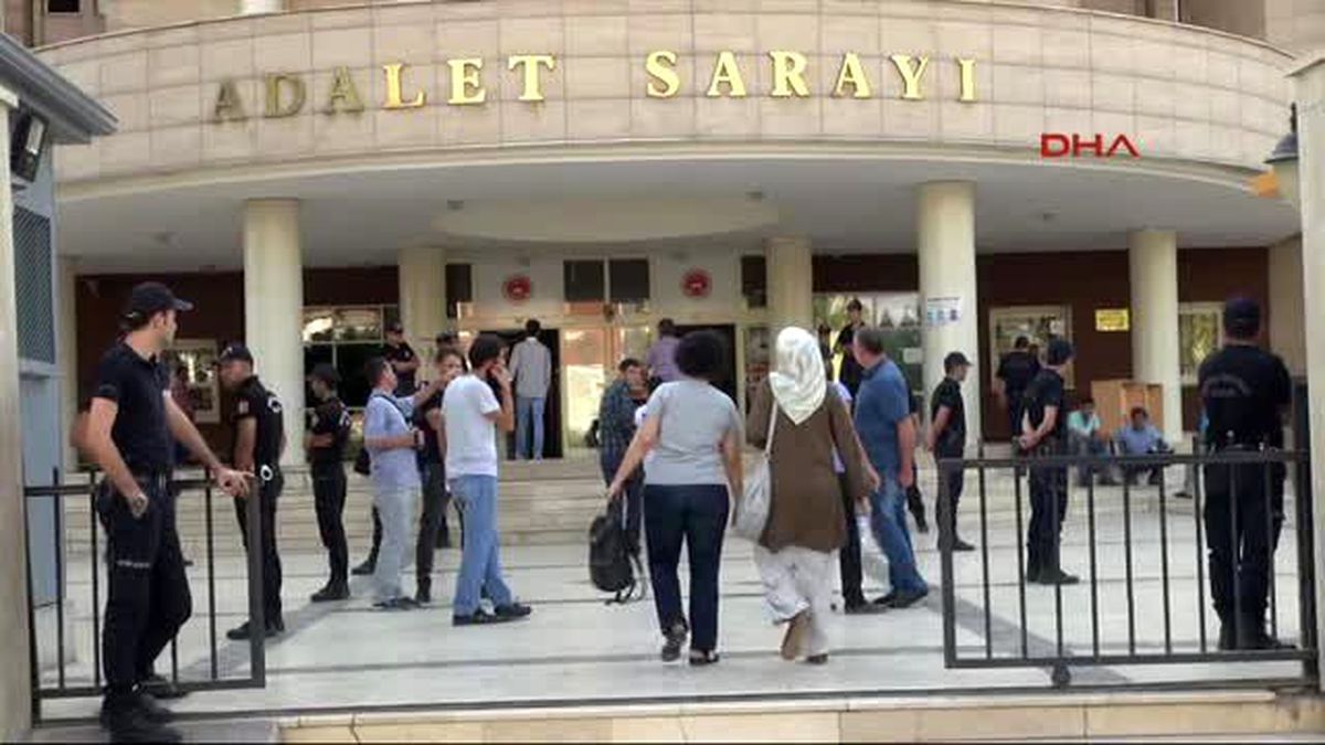 Şanlıurfa\'da 52 Akademisyen Adliyeye Çıkarıldı