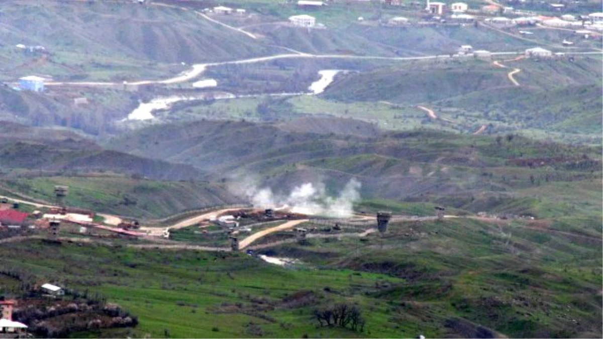 Şemdinli\'de PKK\'lı Teröristler Askeri Üs Bölgesine Havanla Saldırdı