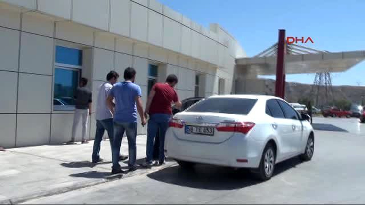 Sivas\'ta Avukatlara Fetö Operasyonu: 14 Gözaltı