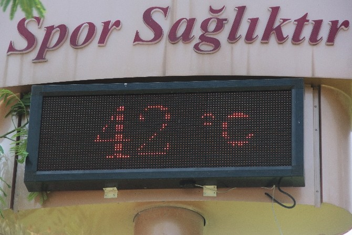 Adana\'da Termometreler 42 Dereceyi Gösterdi