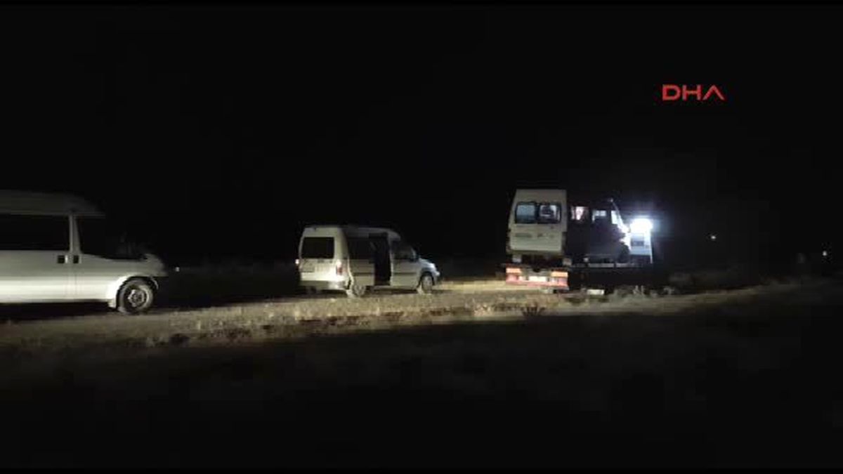 Bitlis\'te 1 Ton Bomba Yüklü Minibüs Yakalandı