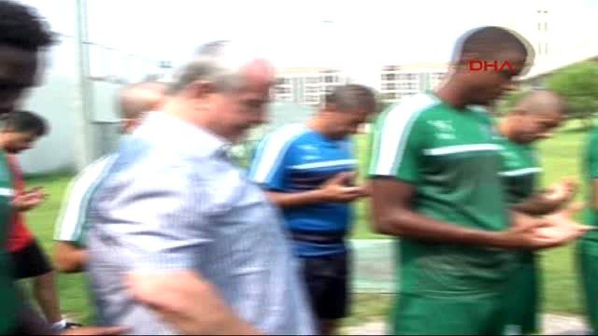 Bursaspor Önce Kurban Kesti, Sonra Çalıştı
