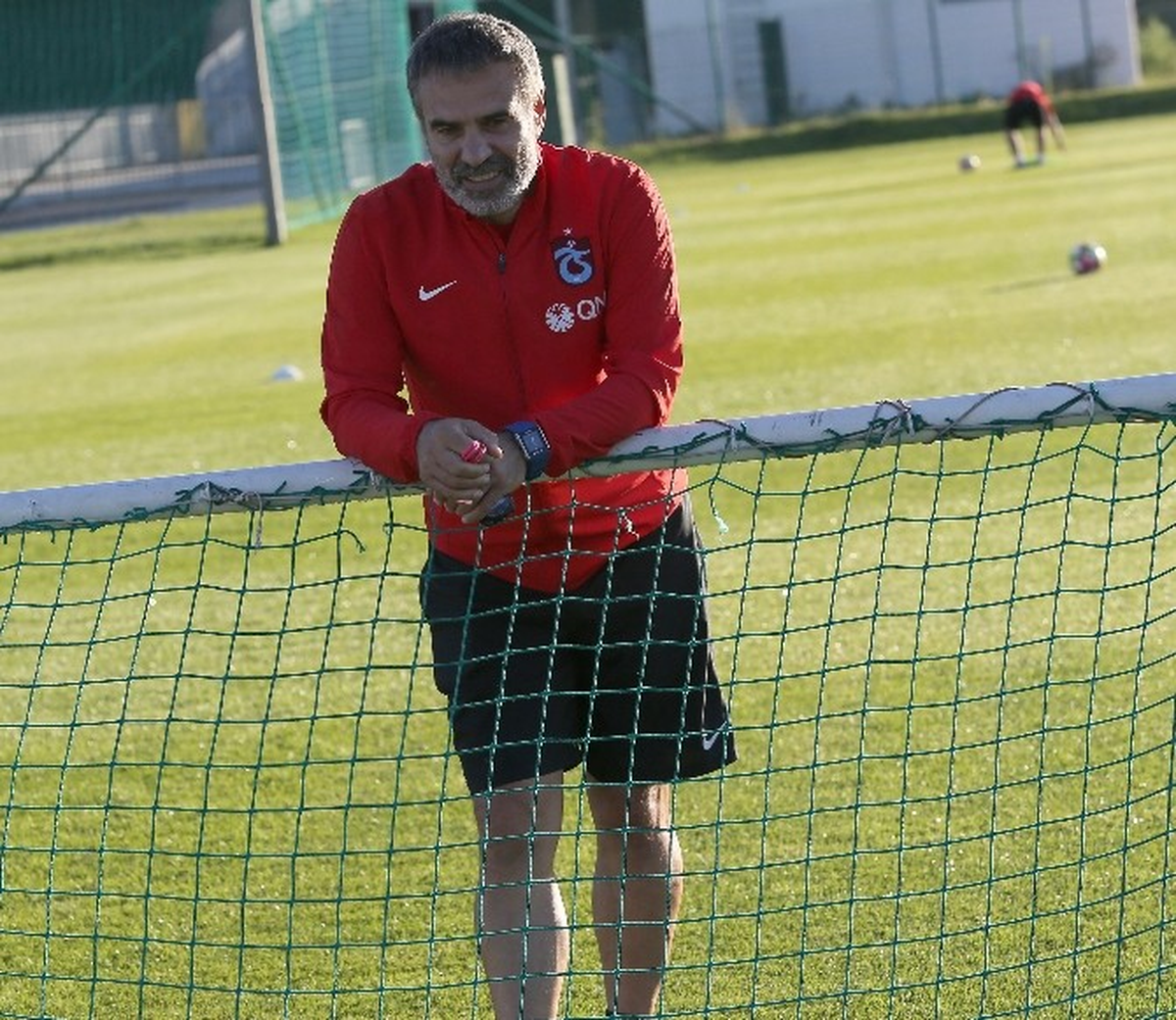 Ersun Yanal\'ın Keyfi Yerinde