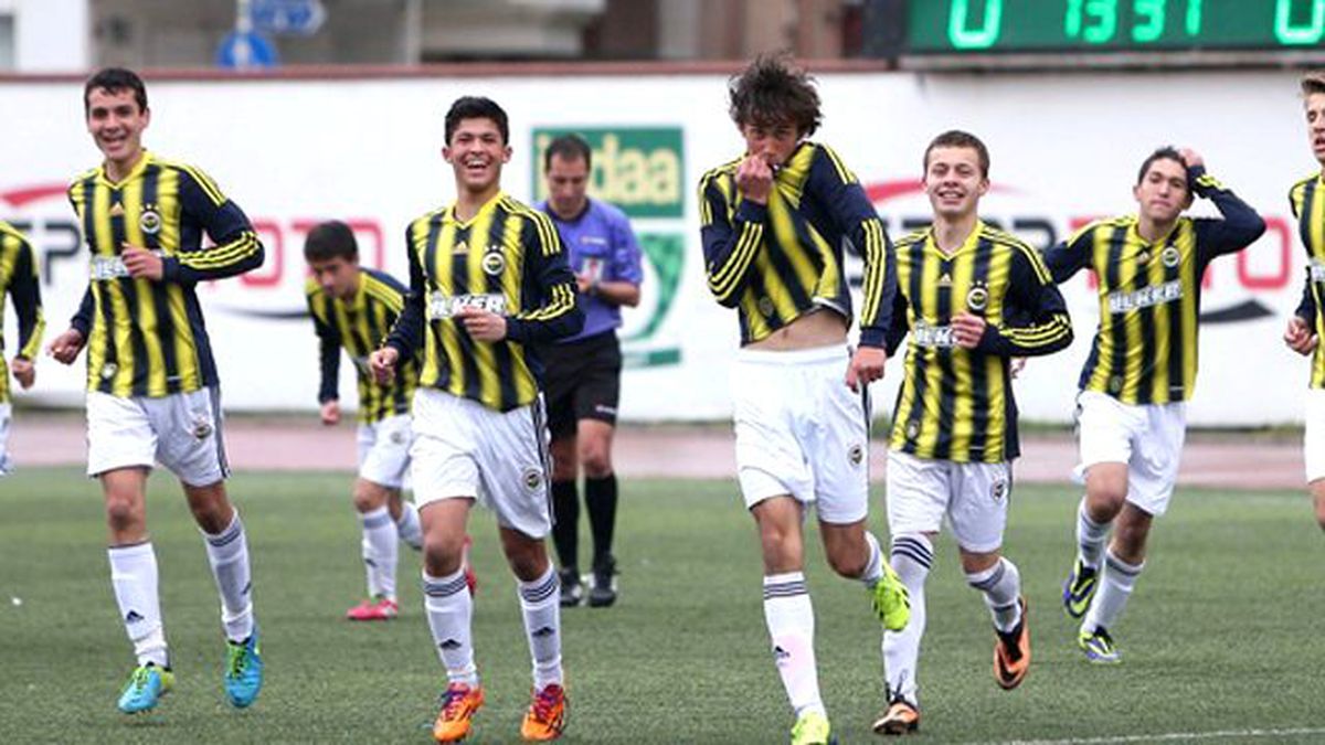 Fenerbahçe'nin Altyapı Oyuncusu, Beşiktaş'la Konuşmalarını Açık Etti