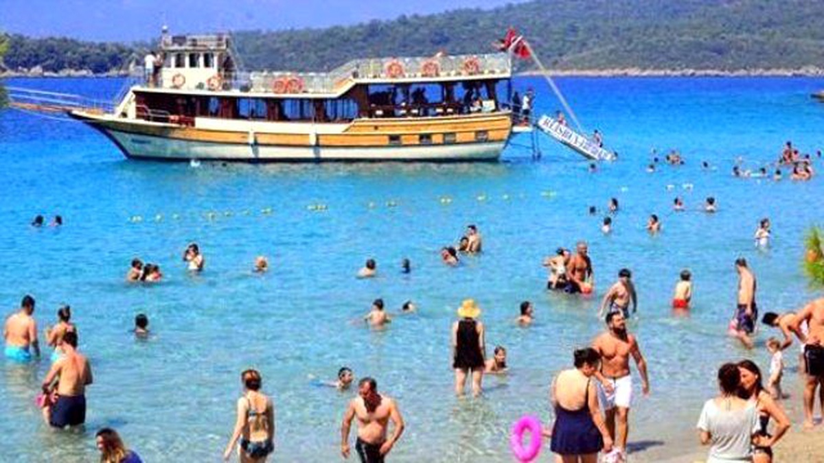 Kamuda İzinlerin Serbest Bırakılması Turizmi Canlandırdı
