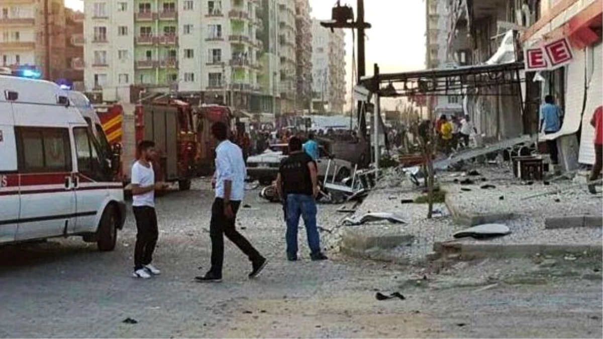 Kızıltepe\'de Devlet Hastanesi Önünde Patlama Yaşandı: 50 Yaralı, 3 Ölü