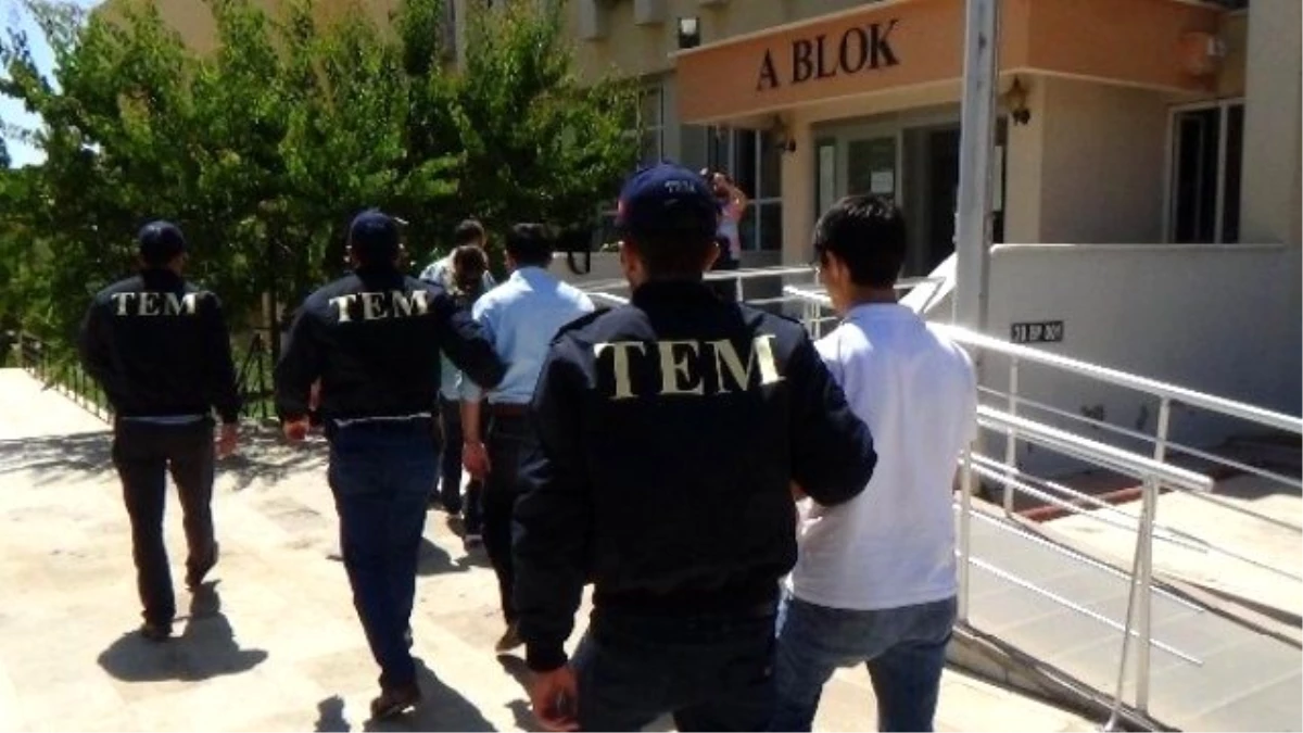 Mersin\'de, Belediye Başkan Yardımcısı\'nın da olduğu 10 kişi Tutuklandı