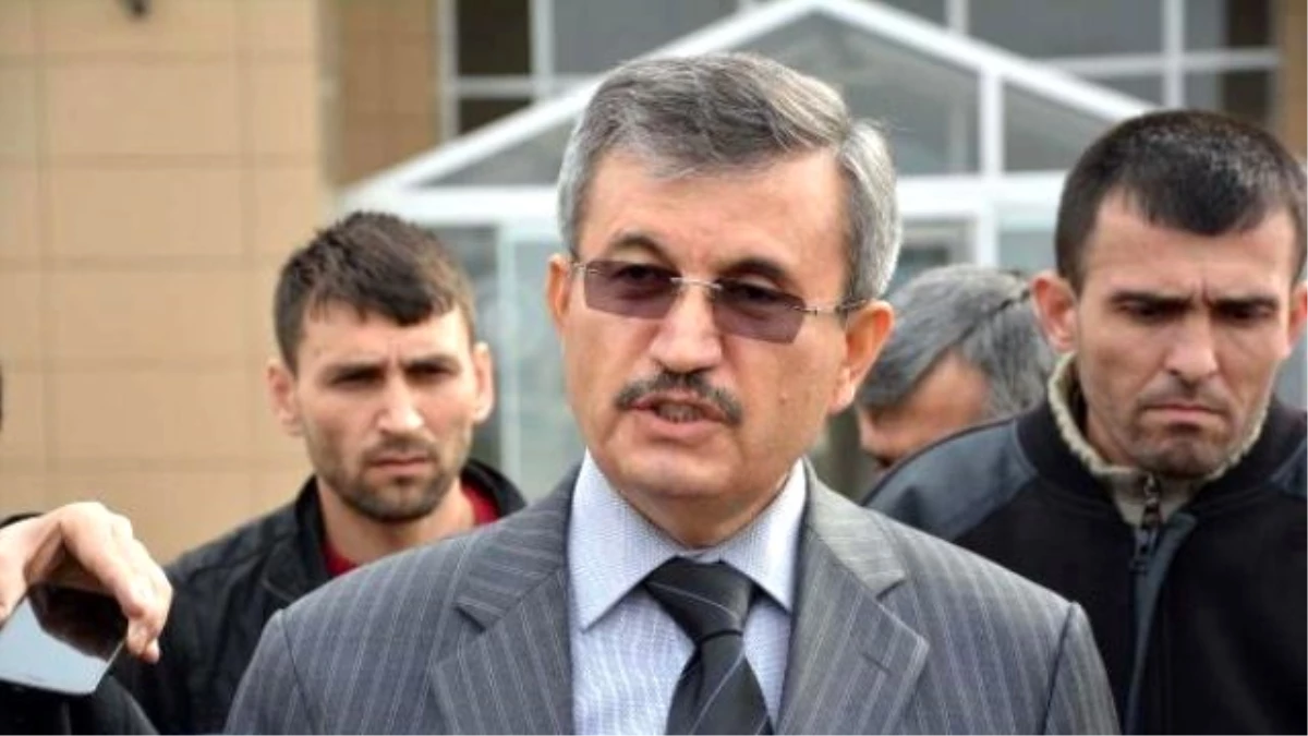 MHP\'li Eski Vekil ve Eski Baro Başkanı Balkız Gözaltına Alındı