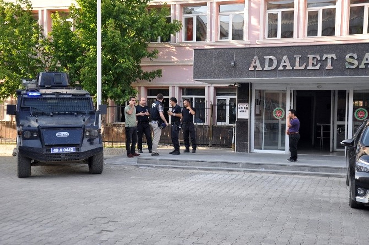 Muş\'ta Terör Operasyonu: 12 Kişi Tutuklandı