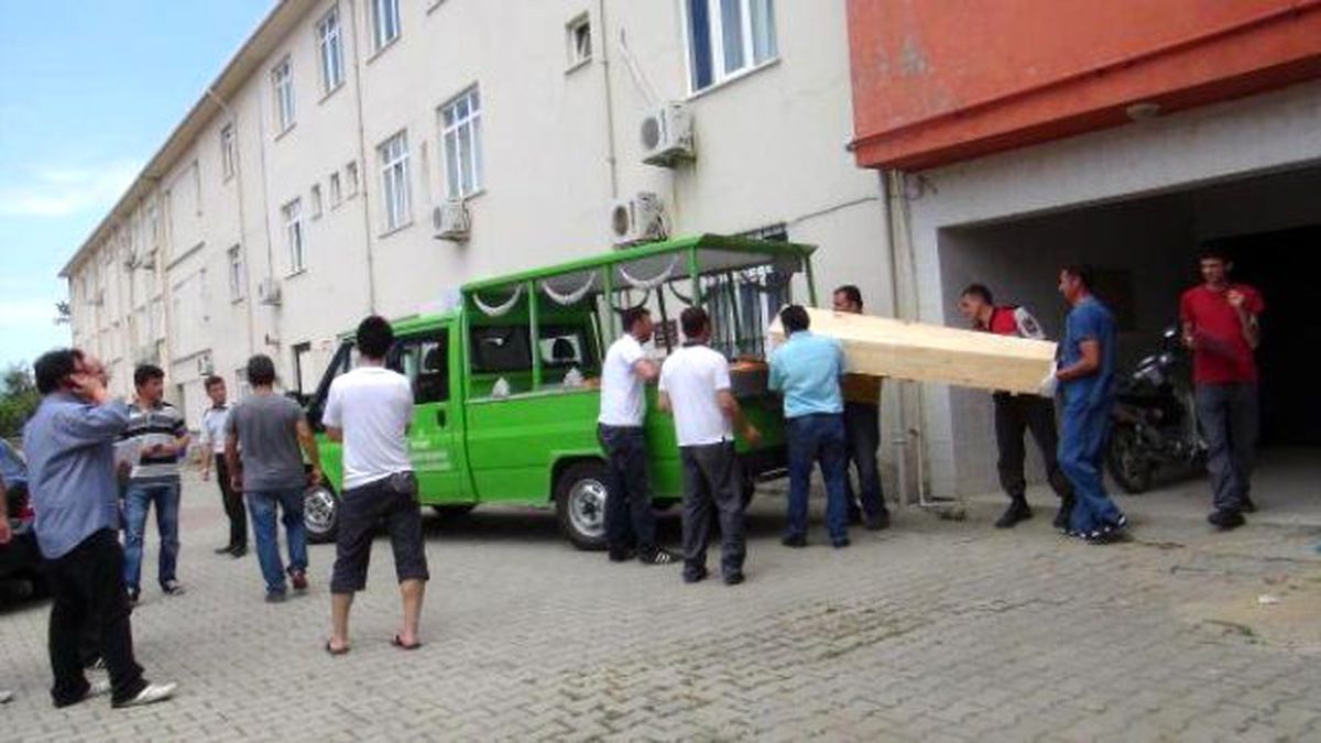Şile\'de Denizde Kaybolan Gencin Cesedi Bulundu
