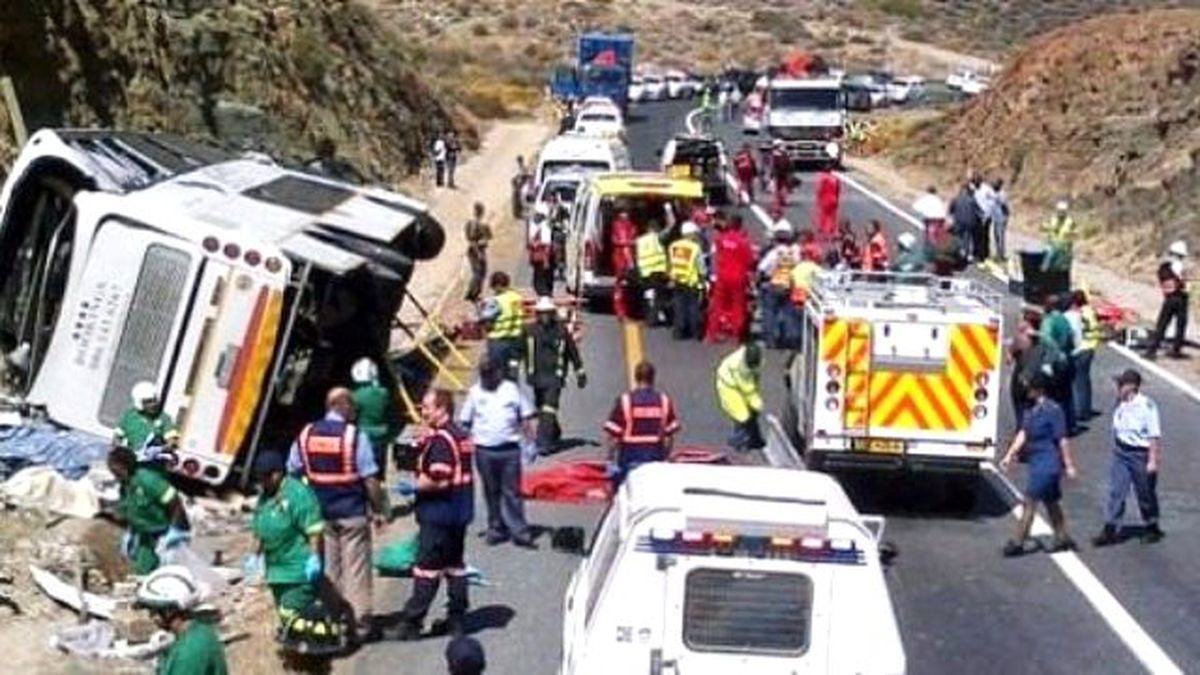 Peru\'da İki Otobüs Çarpıştı: 17 Ölü
