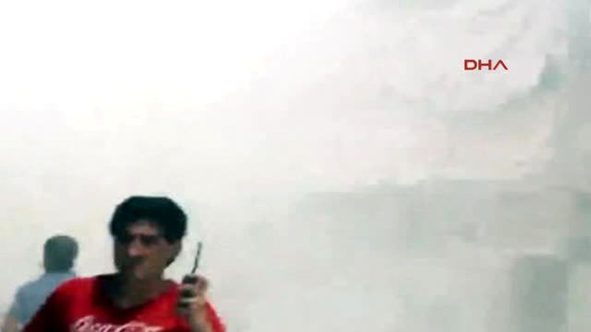 Suriye\'de Rejim Uçakları Pazar Yerini Vurdu: 11 Ölü, 30 Yaralı