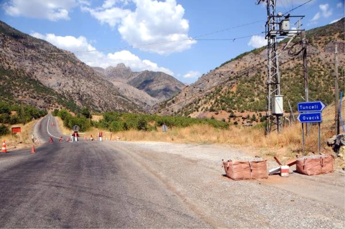 Tunceli\'de Yol Kesen PKK\'lılara Operasyon