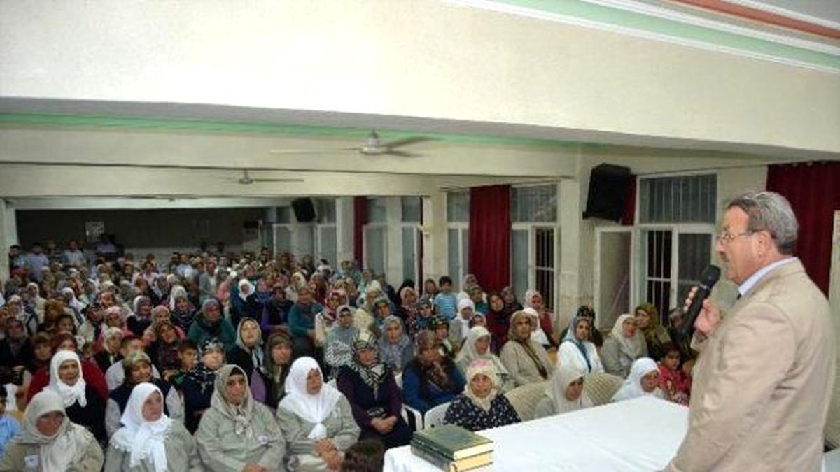 Adana\'da Hacı Adaylarına Uğurlama Töreni