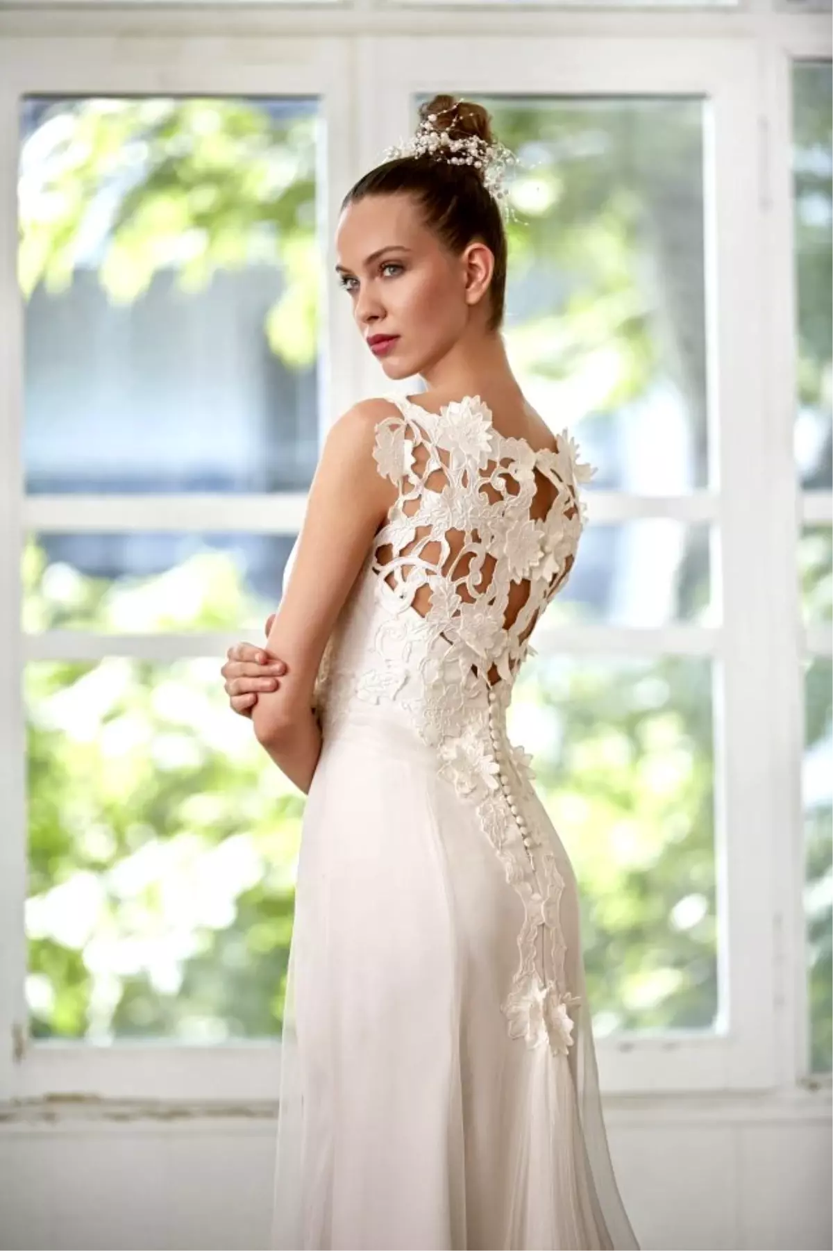 AKAY\'ın 2017 Gelinlik Koleksiyonu\'nda şıklık ve zarafet ön planda