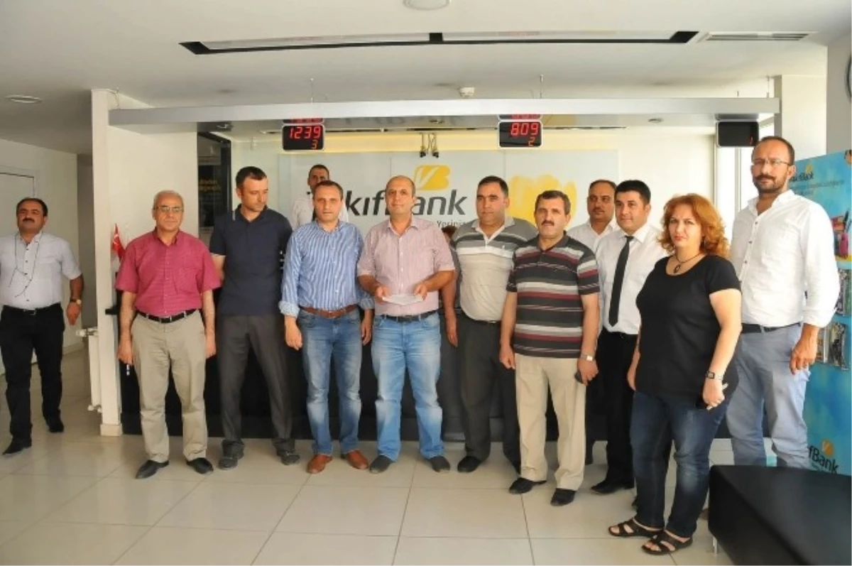 Akşehir Ticaret ve Sanayi Odası\'ndan 15 Temmuz Şehitlerine Destek