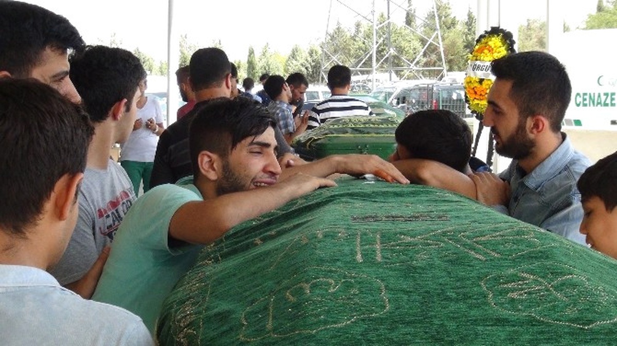Aynı Aileden 3 Kişi Trafik Kazası Kurbanı