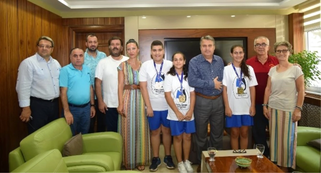 Başkan Çerçi Şampiyon Judocuları Ağırladı