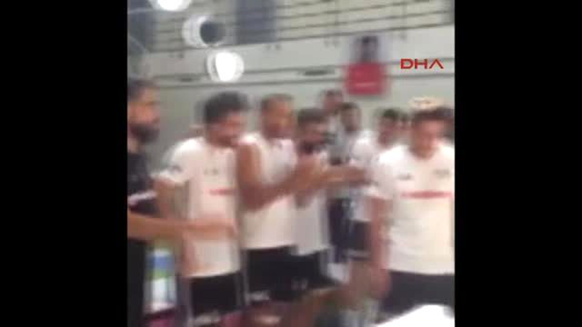 Beşiktaş\'ta Mustafa Pektemek ve Luiz Rhodolfo\'nun Doğum Günü Kutlandı