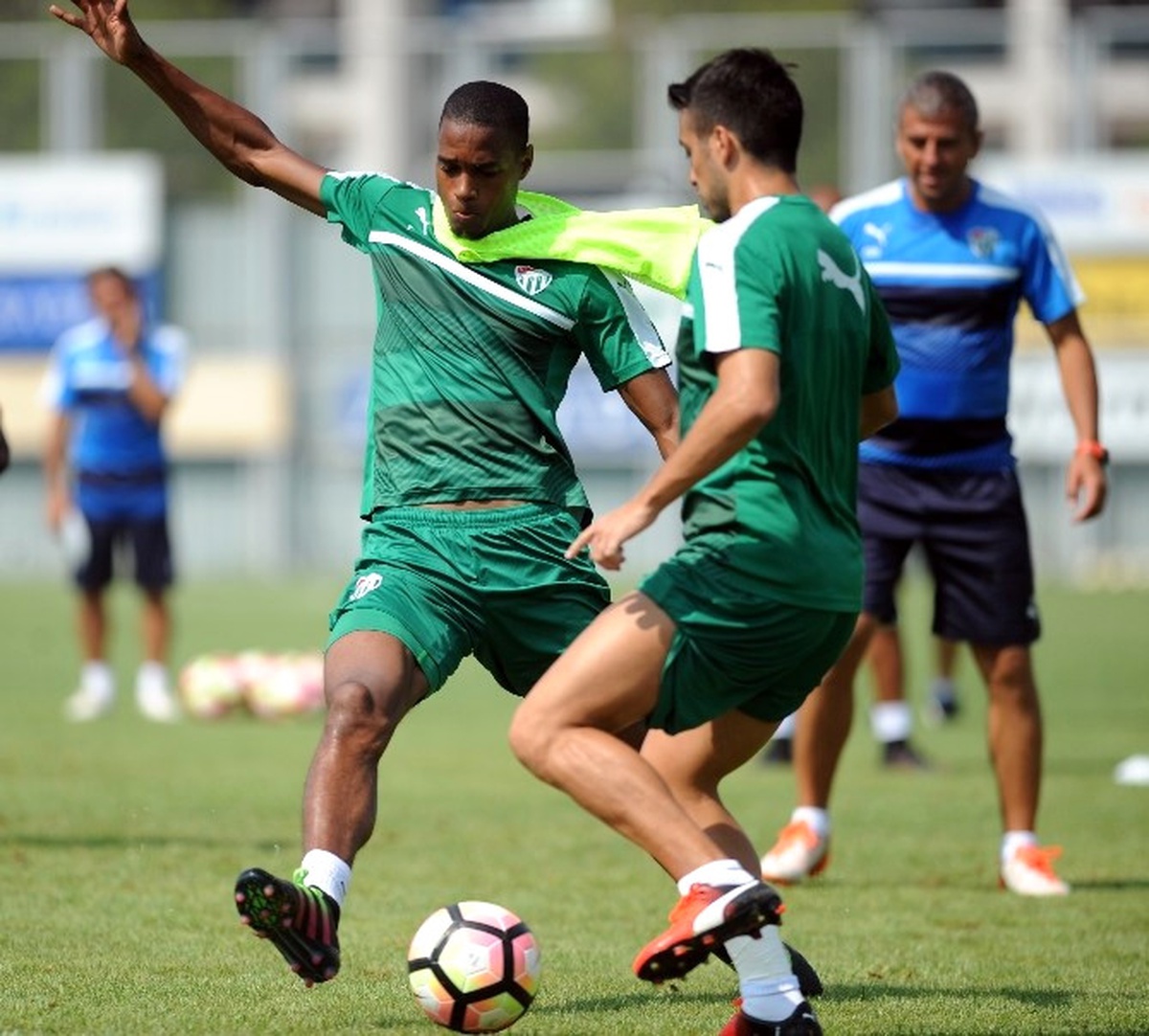 Bursaspor\'da Hazırlıklar Sürüyor
