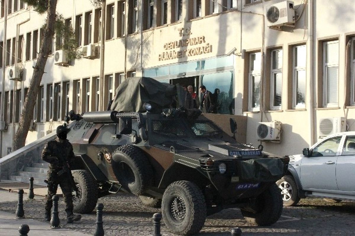 Ceylanpınar\'da Fetö/pdy Operasyonu