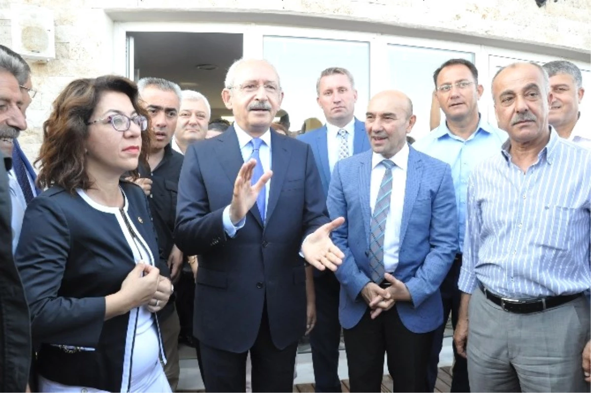 CHP Genel Başkanı Kemal Kılıçdaroğlu, Yaratıcı Yazarlar Merkezi\'ni Gezdi