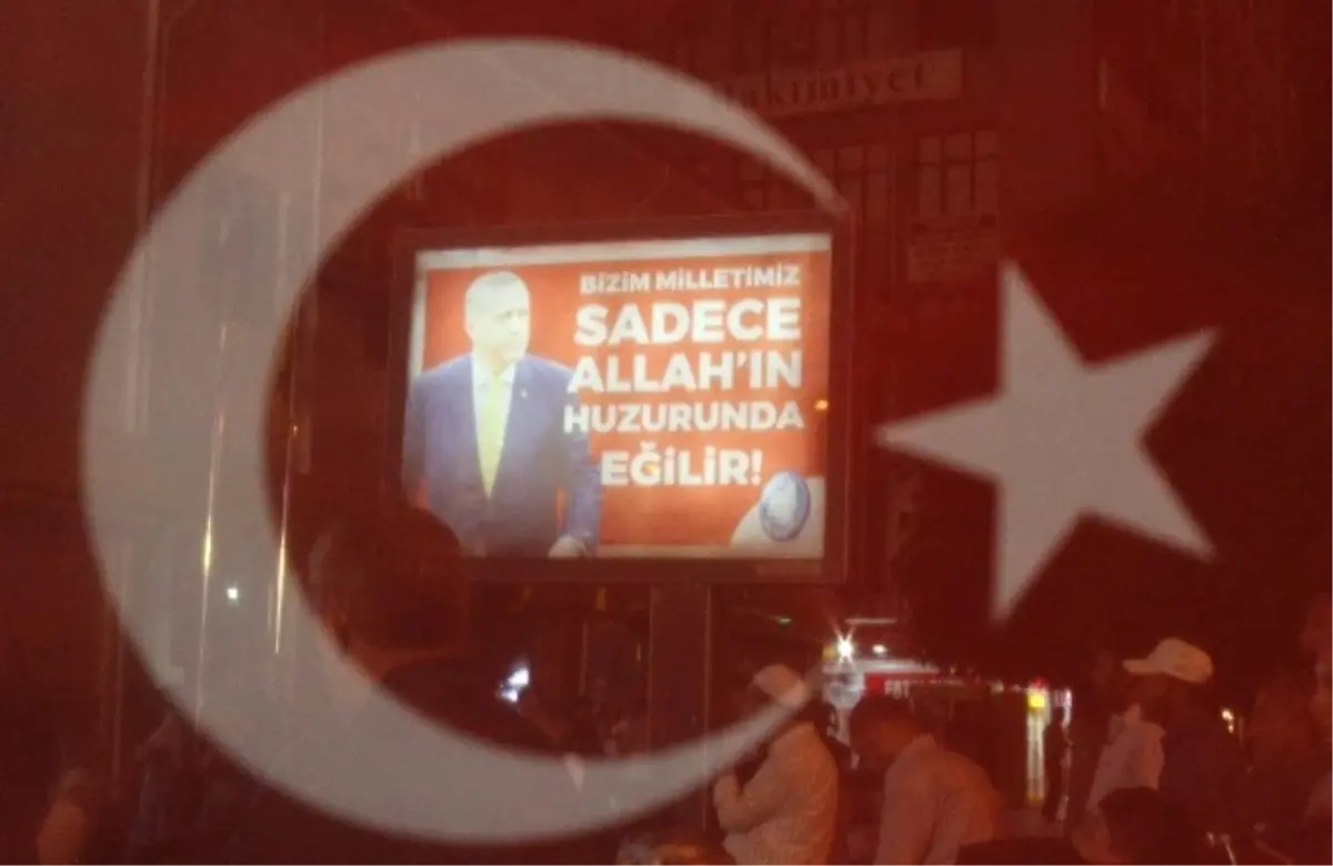 Çorum\'da Demokrasi Nöbetlerine Ara Verildi