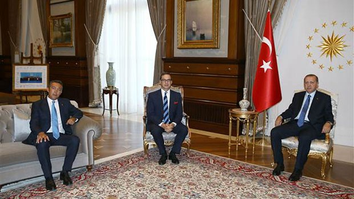 Cumhurbaşkanı Koç Ailesini Kabul Etti
