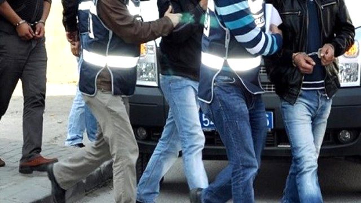 Diyarbakır\'daki Terör Saldırısıyla İlgili 10 Gözaltı