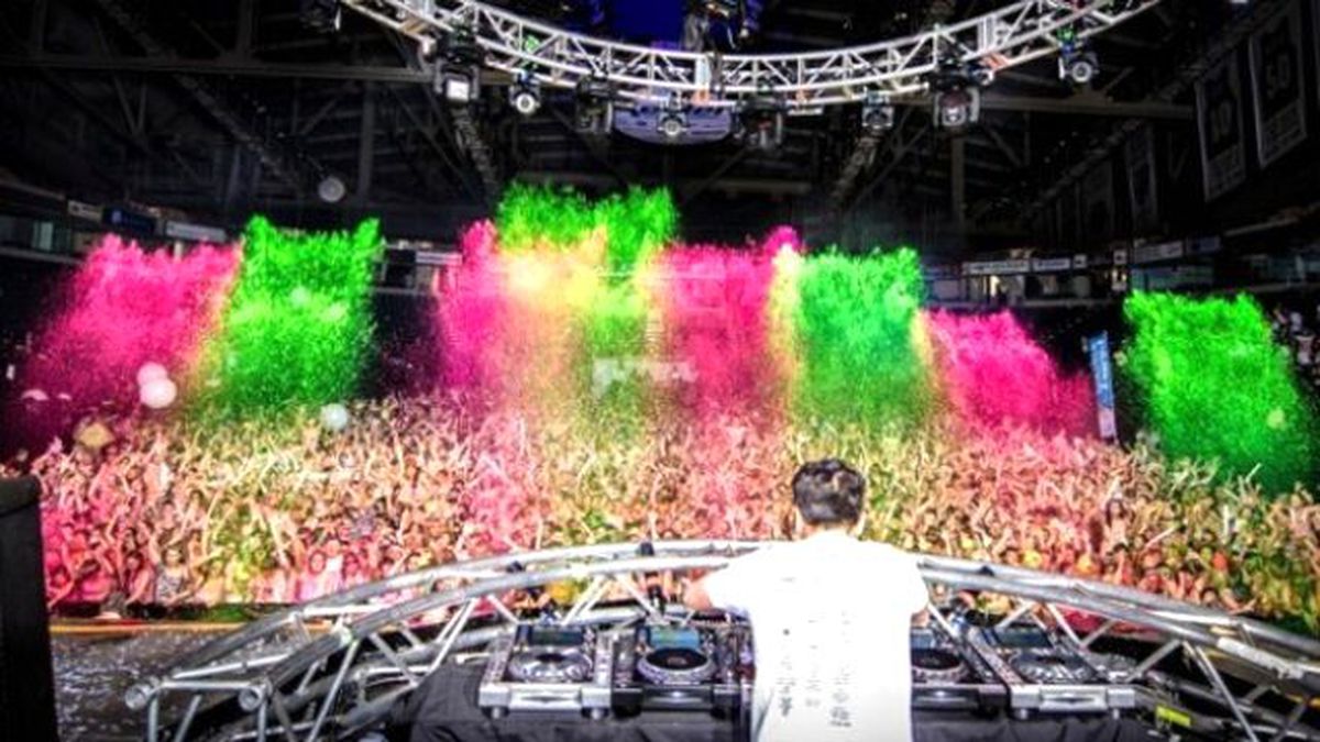 İstanbul'daki Dünyaca Ünlü Partide 2 Genç, Uyuşturucu ve Alkolden Öldü