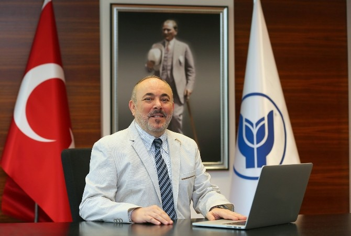 Ege\'de İlk Tercih Yaşar Üniversitesi